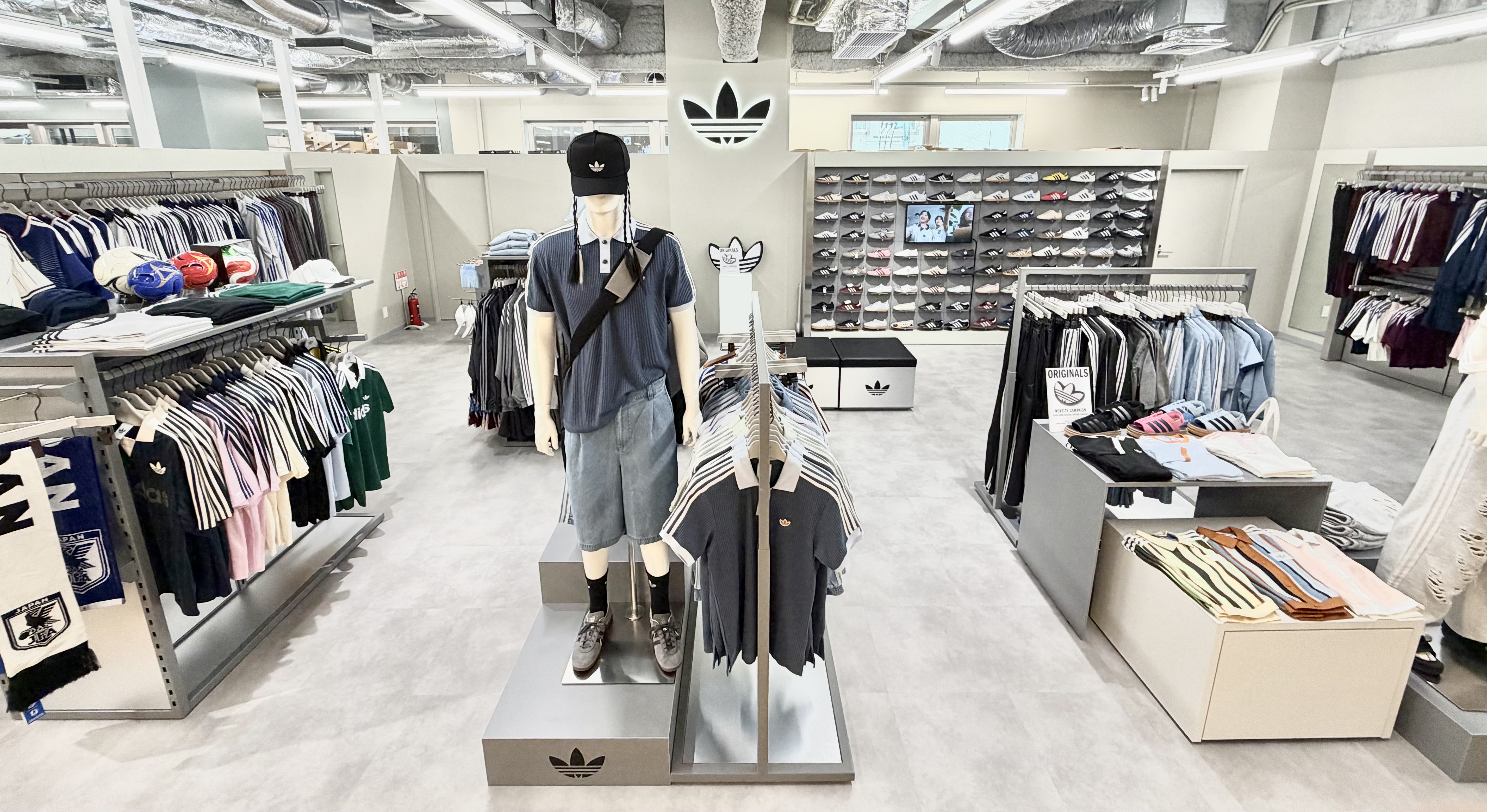 adidas Originals shop 京都藤井大丸店リニューアルオープン！