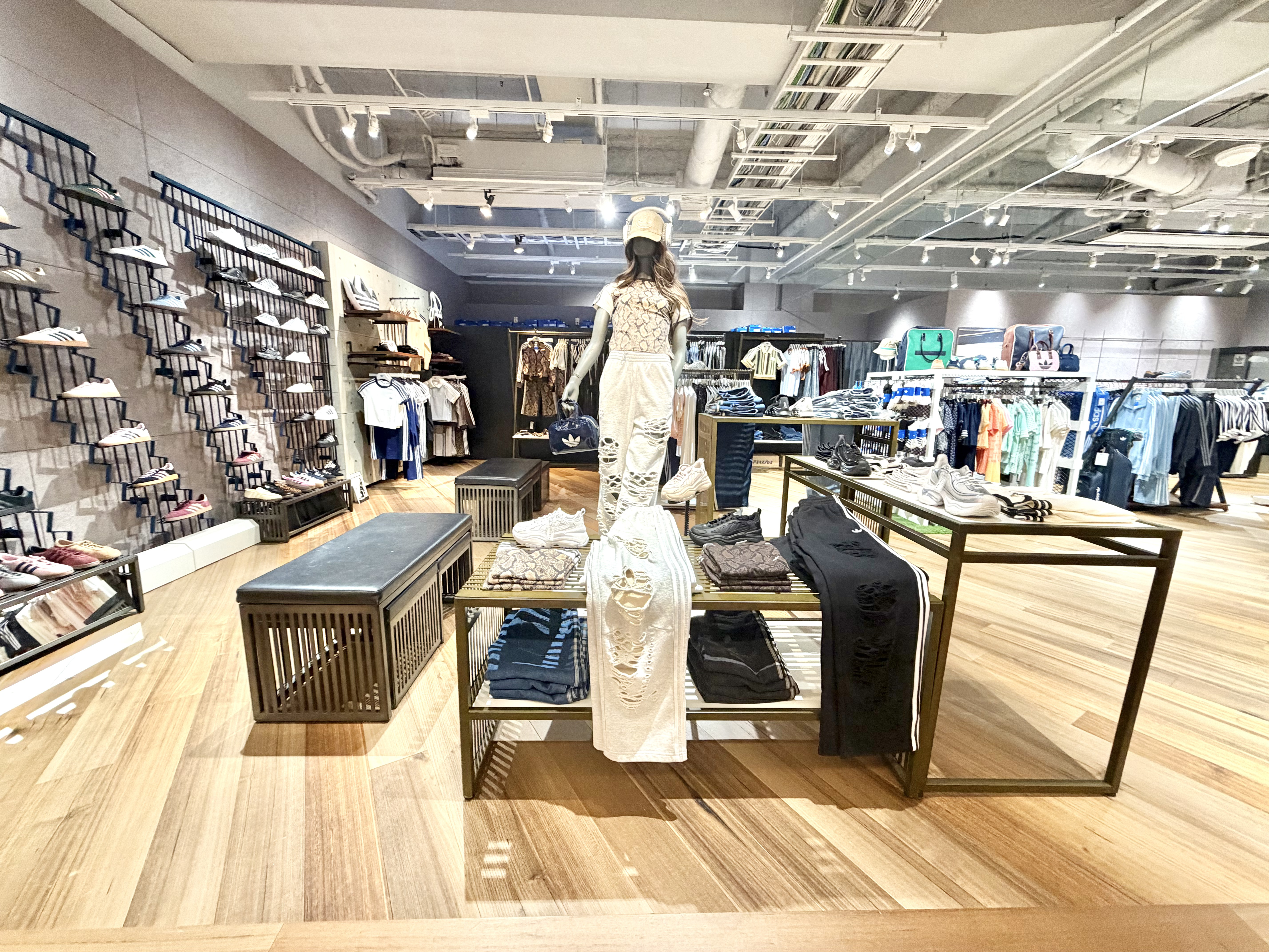 adidas Originals shop ミント神戸店リニューアルオープン！